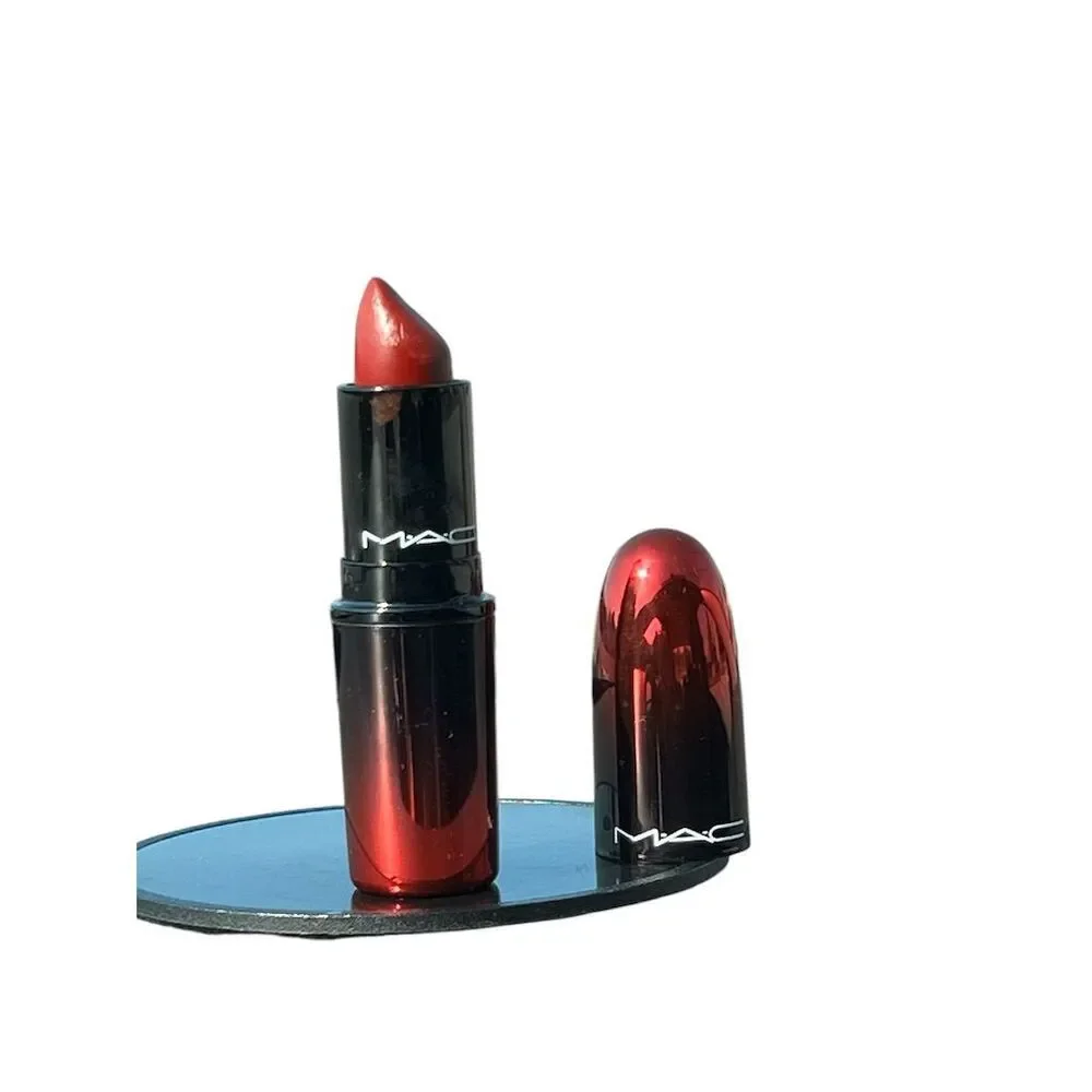 MAC Love Me Lipstick E For Effortless Satin Intense Color​